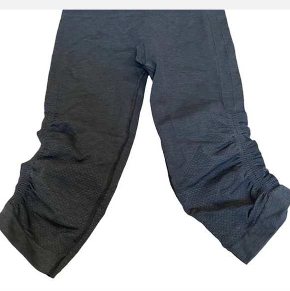 Lululemon In the Flow II Crop Ruched Pants Size 4 - Picture 6 of 9